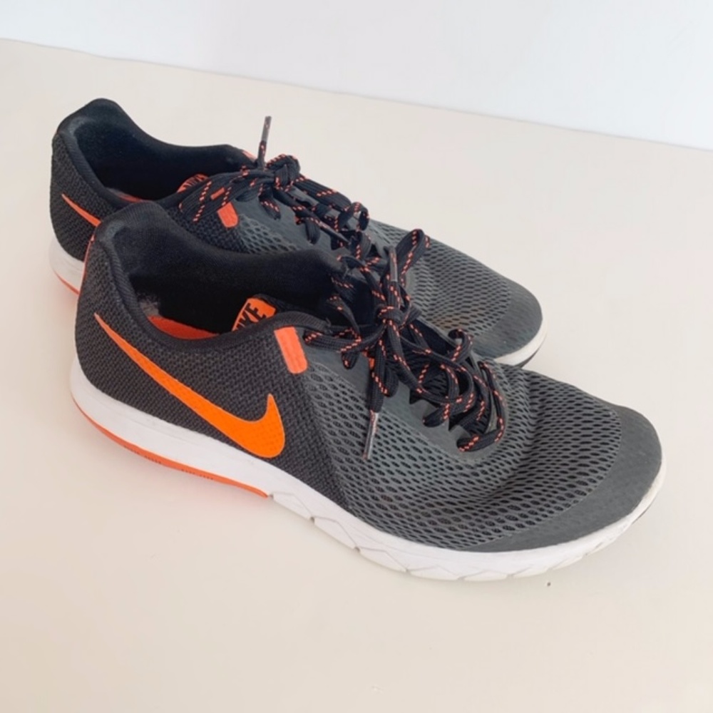 Nike // Flex Experience RN5 Running Shoes